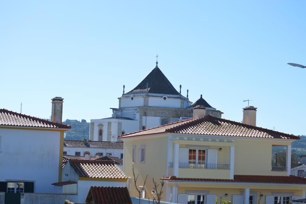Casa Da Varzea - O Castelo A Janela!!! Obidos Bagian luar foto